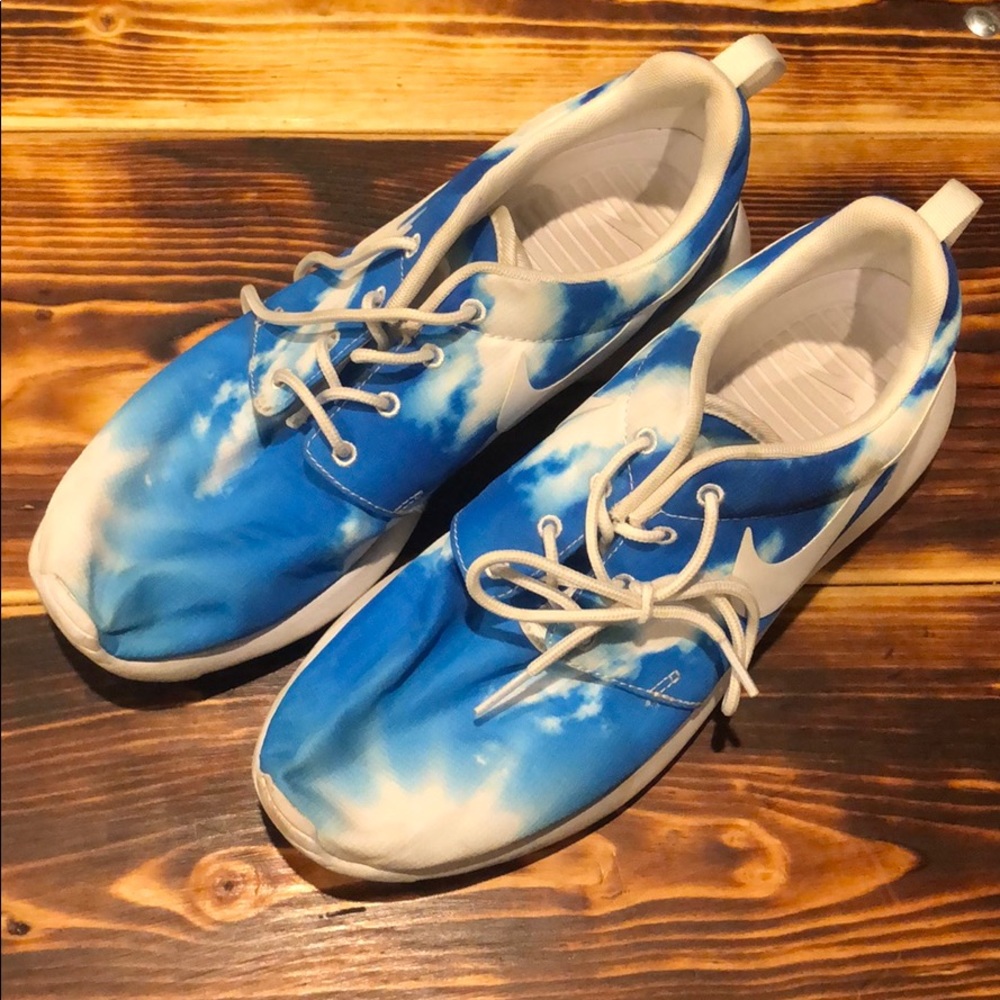 Nike Roshe Run Santa Monica Sky Clouds shoes